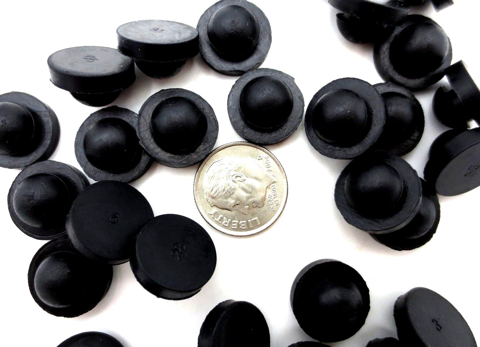 1/4″ Grommet Bumper Rubber Stem Pad Fit In 1/4″ Hole 1/16″ Panel, 9/16″ OD Pad