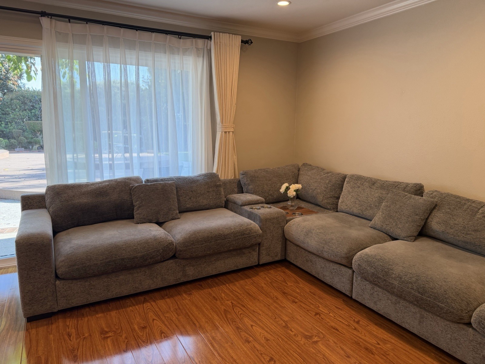 Gray Modular Sectional Sofa with Chaise, Cup Holders, Contemporary, Seats 6+