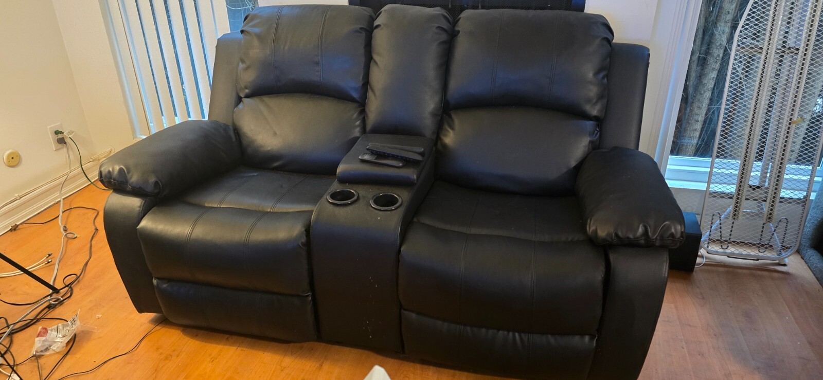 Double seat recliner /black/great condition. buyer must pick up