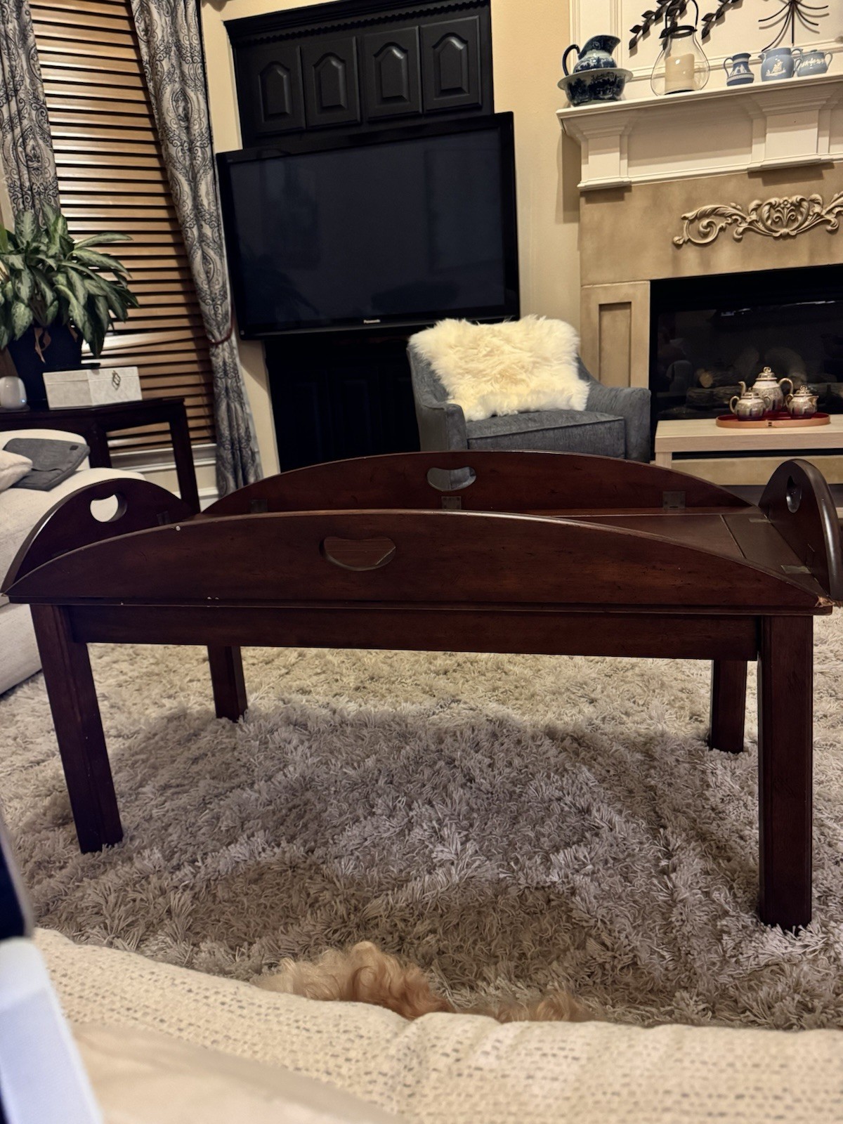 Vintage butler’s tray table
