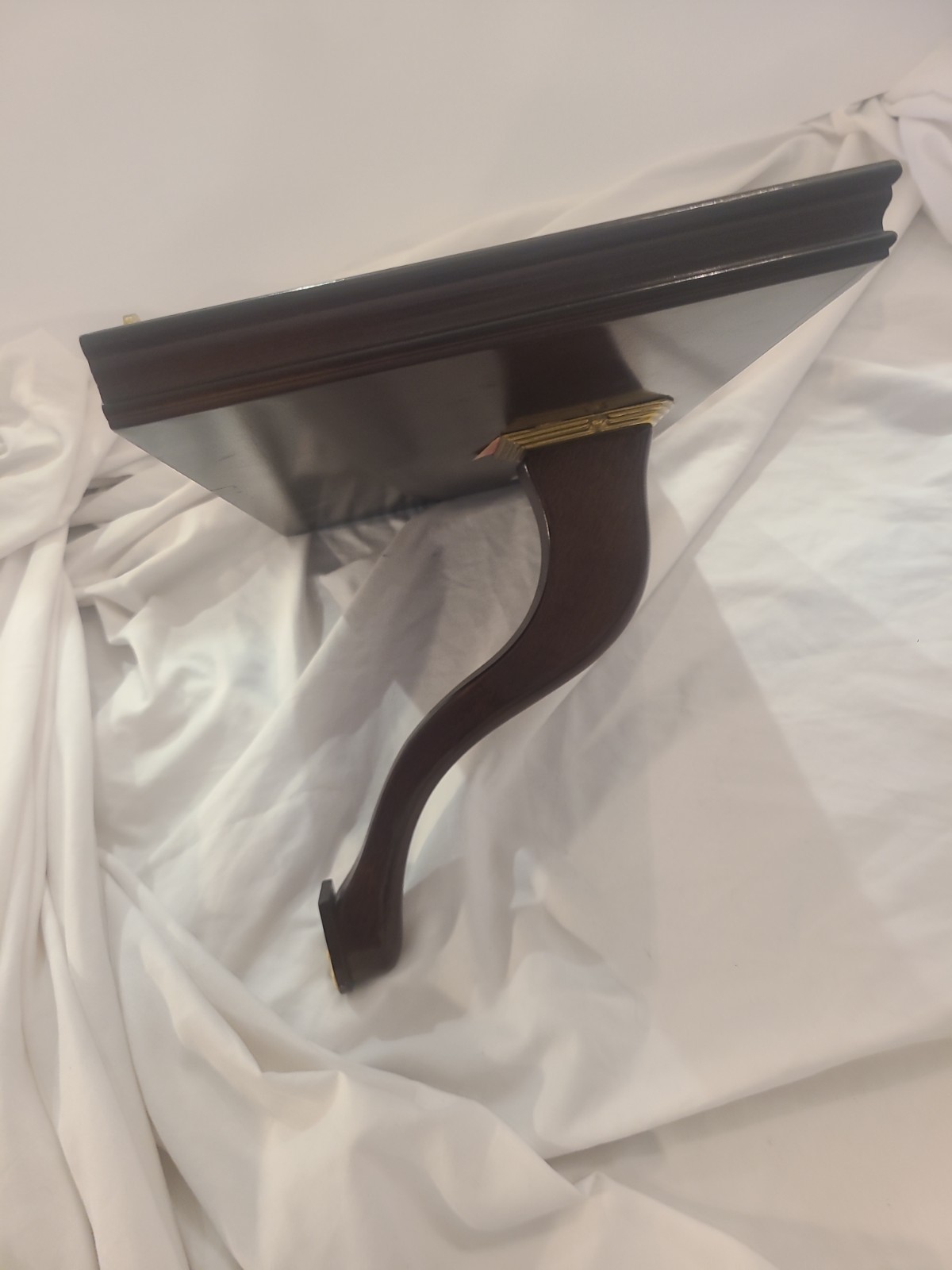Vintage Bombay Company Williamsburg Mahogany Chippendale Bracket Shelf