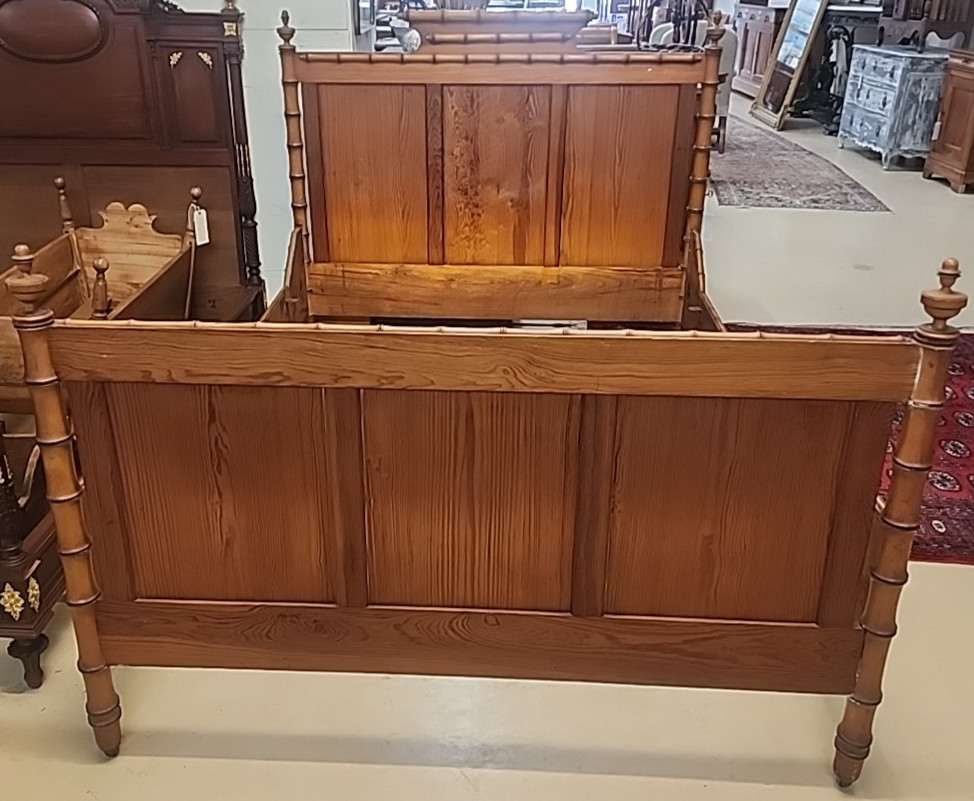 Antique Hollywood Regency Faux Bamboo Bed w/ Rails