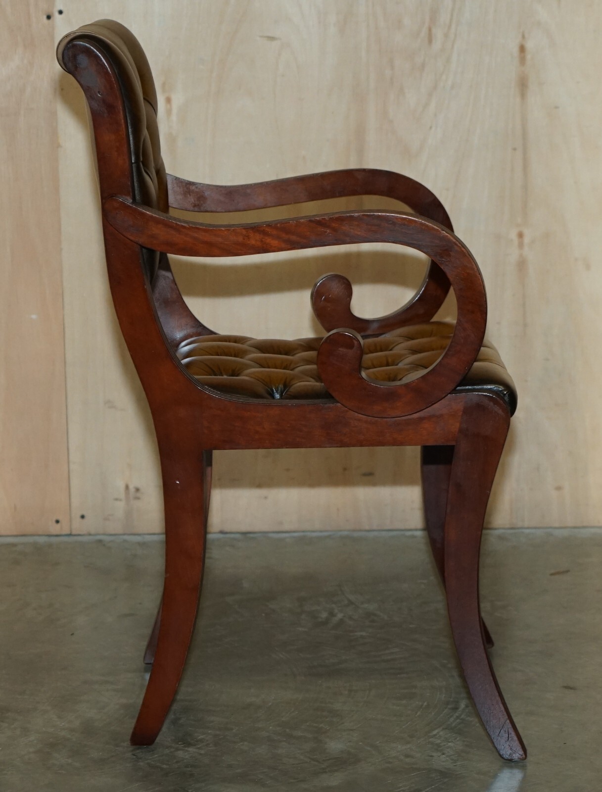 EIGHT VINTAGE MAHOGANY FULLY RESTORED CHESTERFIELD BROWN LEATHER DINING CHAIRS 8