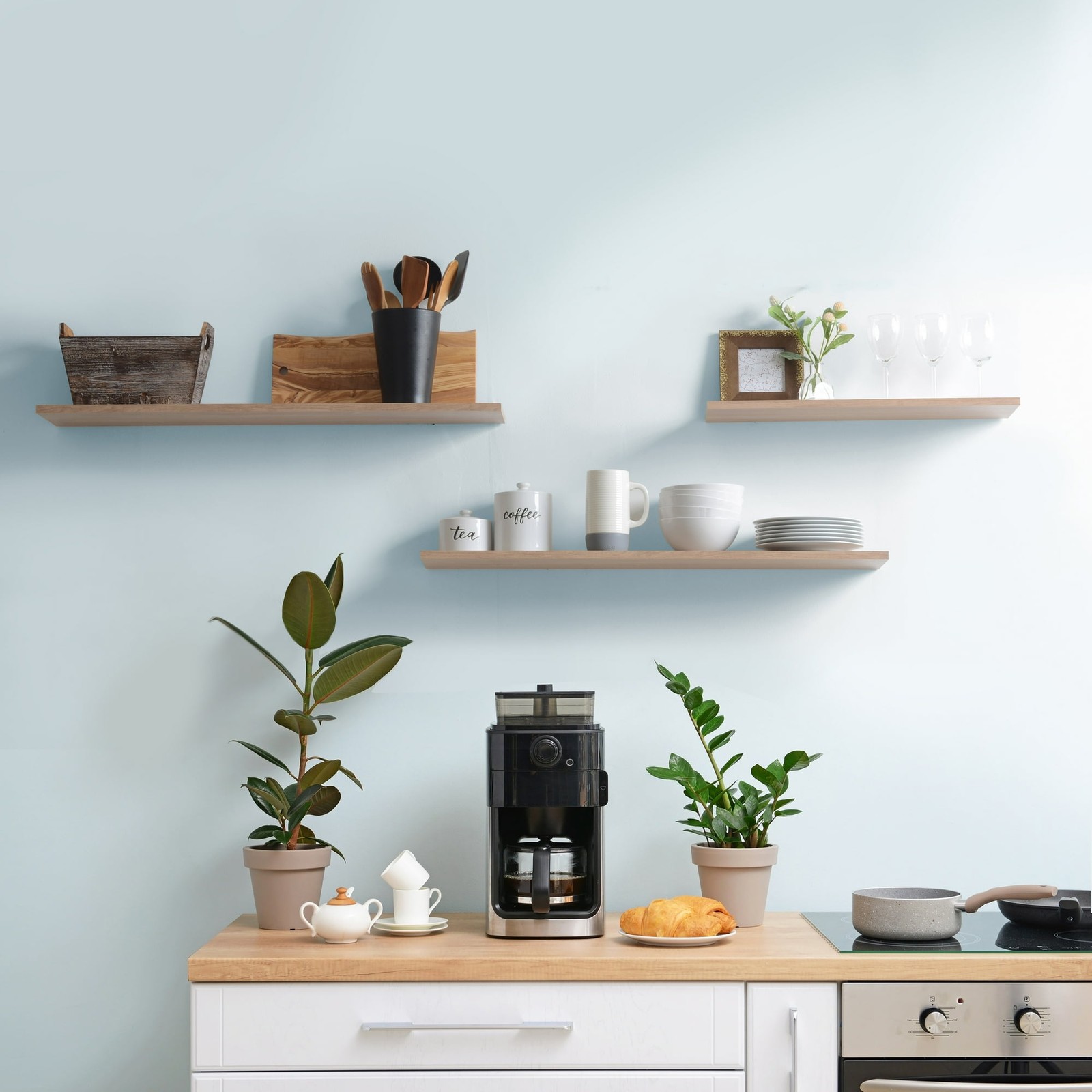 DELTA CYCLE MODERN 24 IN X 24 IN WOOD FLOATING SHELF SET 2 COUNT – WOOD