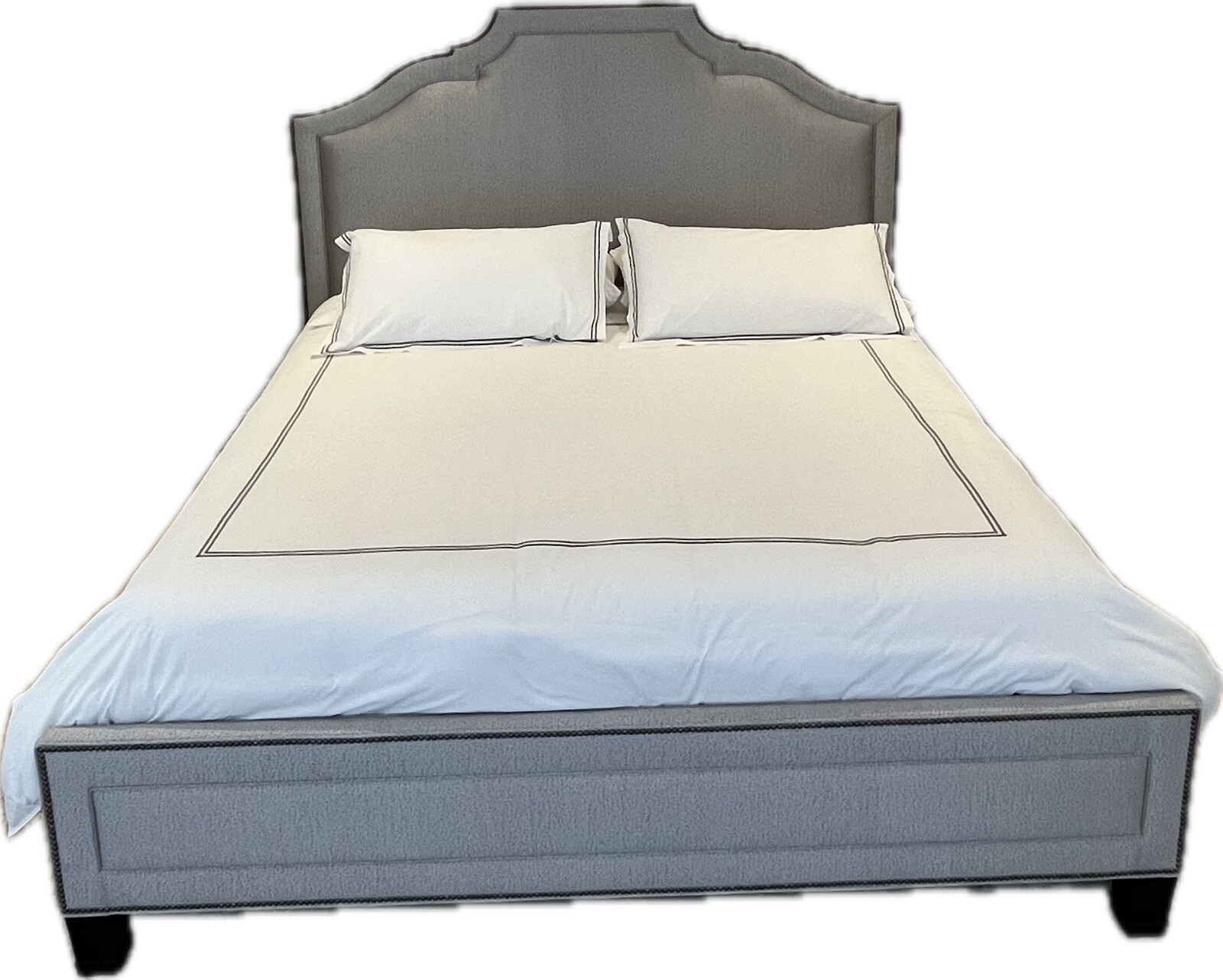 Fifth Avenue King Bed By Hickory Chair – MAKE AN OFFER~!