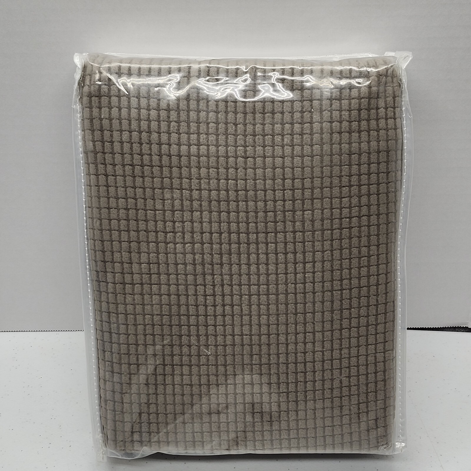 ​Easy-Going Stretch Oversized Sofa Cushion Slipcover Cover Taupe DHS9081 NEW
