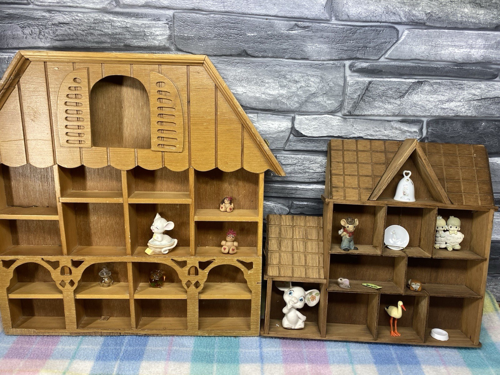 Vintage Wooden House Display Shelf Cottagecore Knick Knack Mini Trinket Lot