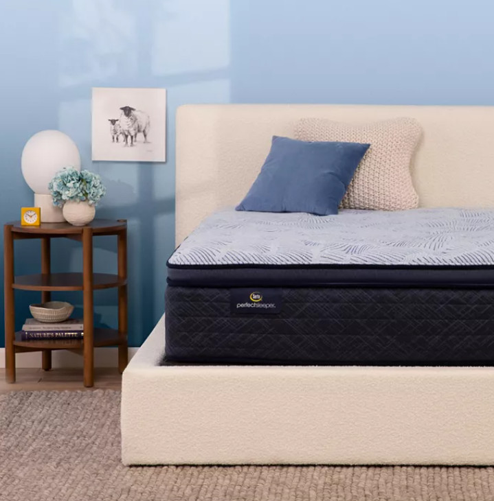 Serta Perfect Sleeper Blue Lagoon Night Plush Pillow Top Queen Mattress 14″