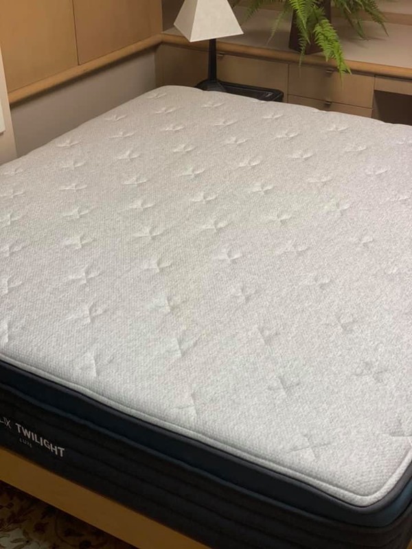Helix Twilight Luxe Mattress (Queen Size) / FREE Delivery