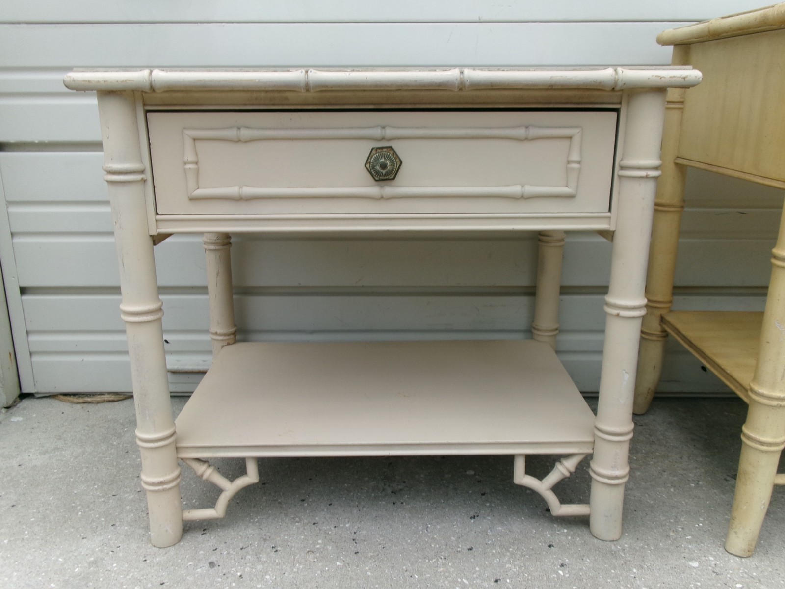 1 Fretwork Faux Bamboo Nightstands Chinoiserie Thomasville Allegro Regency Short