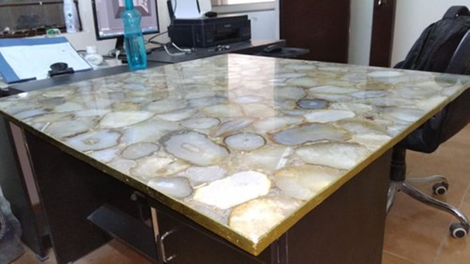 Royal Look Coffee Table Top with White Agate Stone Square Resin Wall Highlighter
