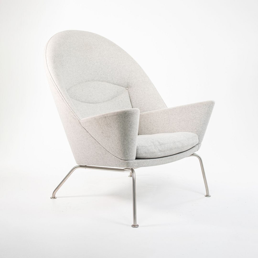 2018 CH468 Oculus Lounge Chair by Hans Wegner for Carl Hansen in Divina Melange