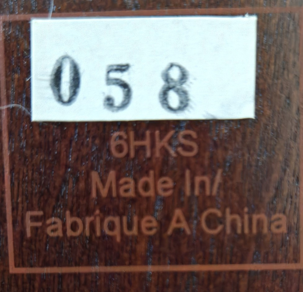 BOMBAY COMPANY SMALL 16″ TALL MAHAGONY? WOOD TABLE 1991 FLIP LID LOOKS LIKE BOOK