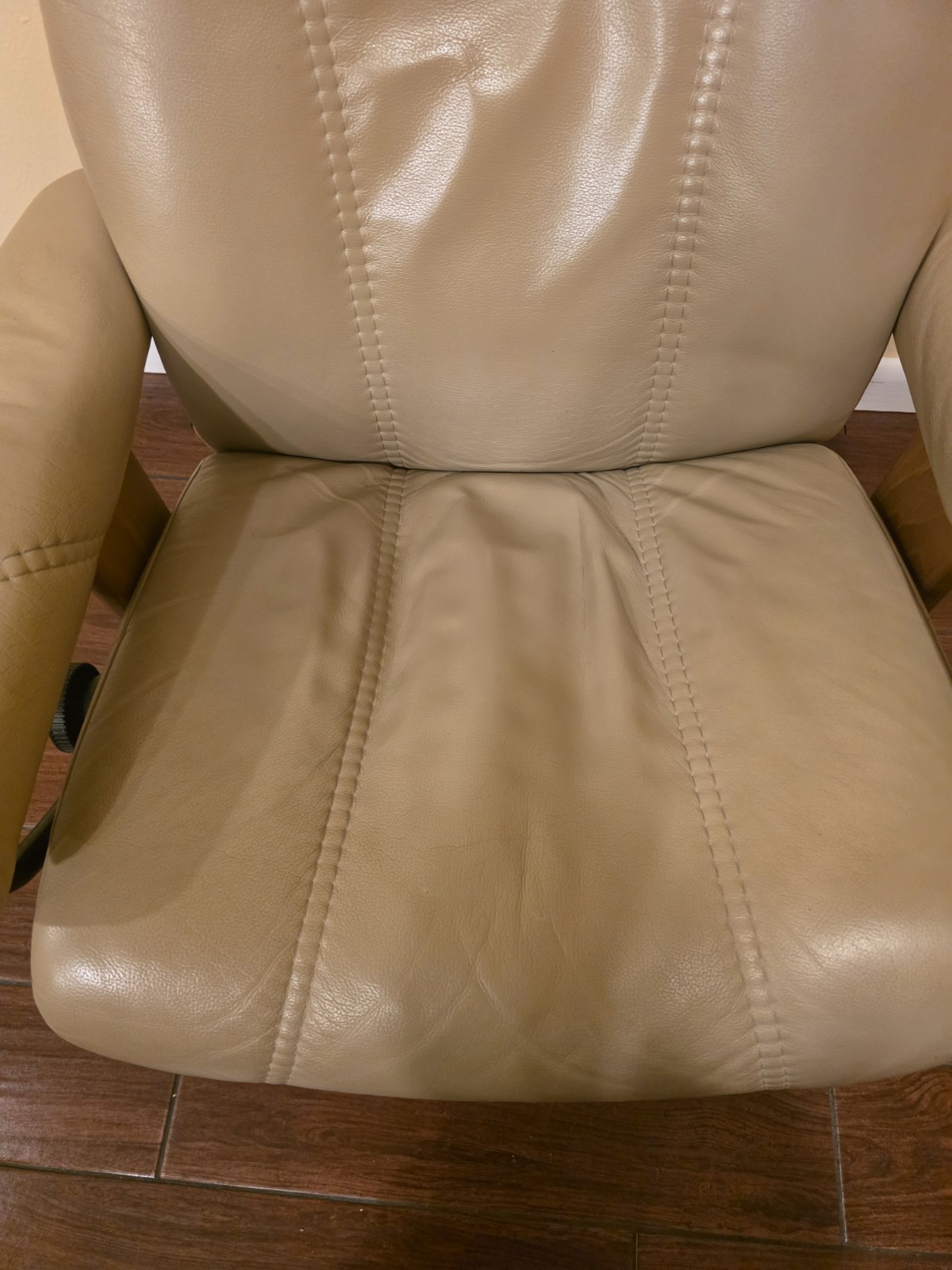 Ekornes Stressless Medium Sand Leather ‘Consul’ Swivel Recliner & Ottoman