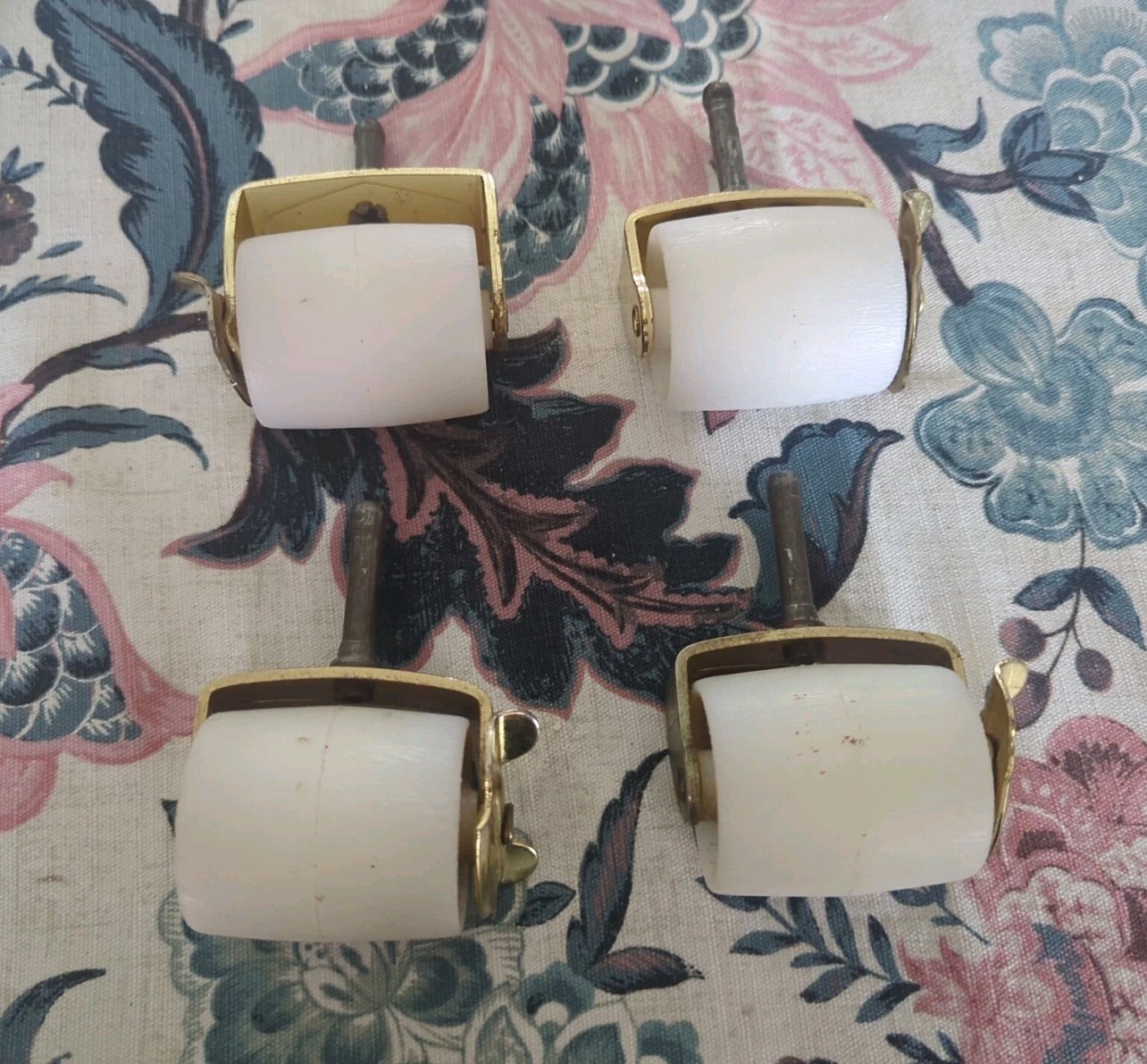Set of 4 Heavy Duty Bed Frame Wheels Casters Rollers
