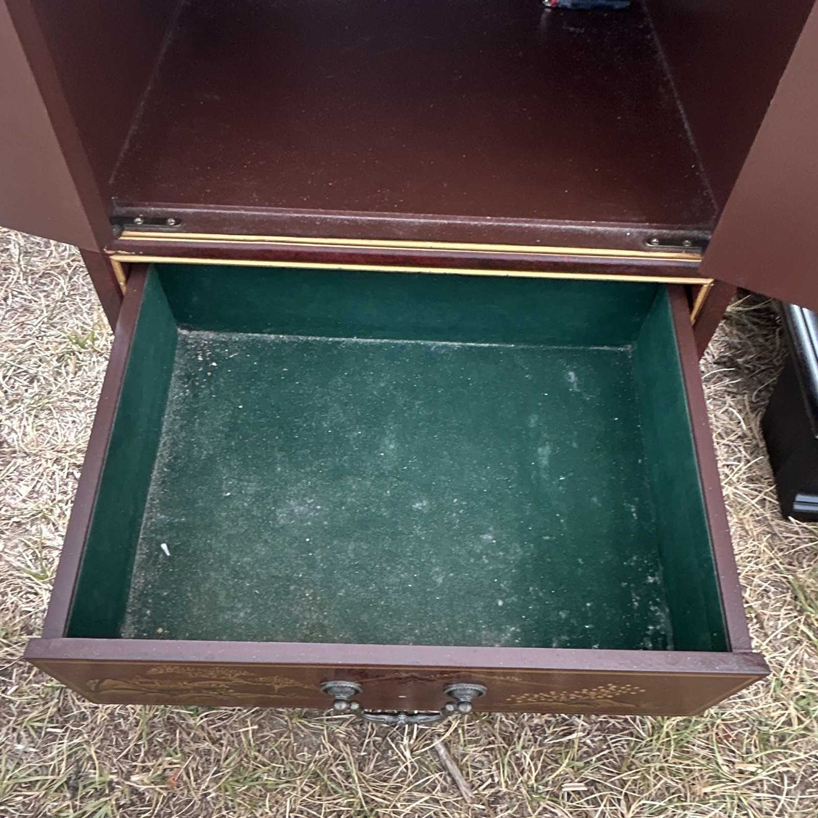 Oriental Style Brown/Gold Wood Nightstand Glass Top 1 Drawer 24x20x25