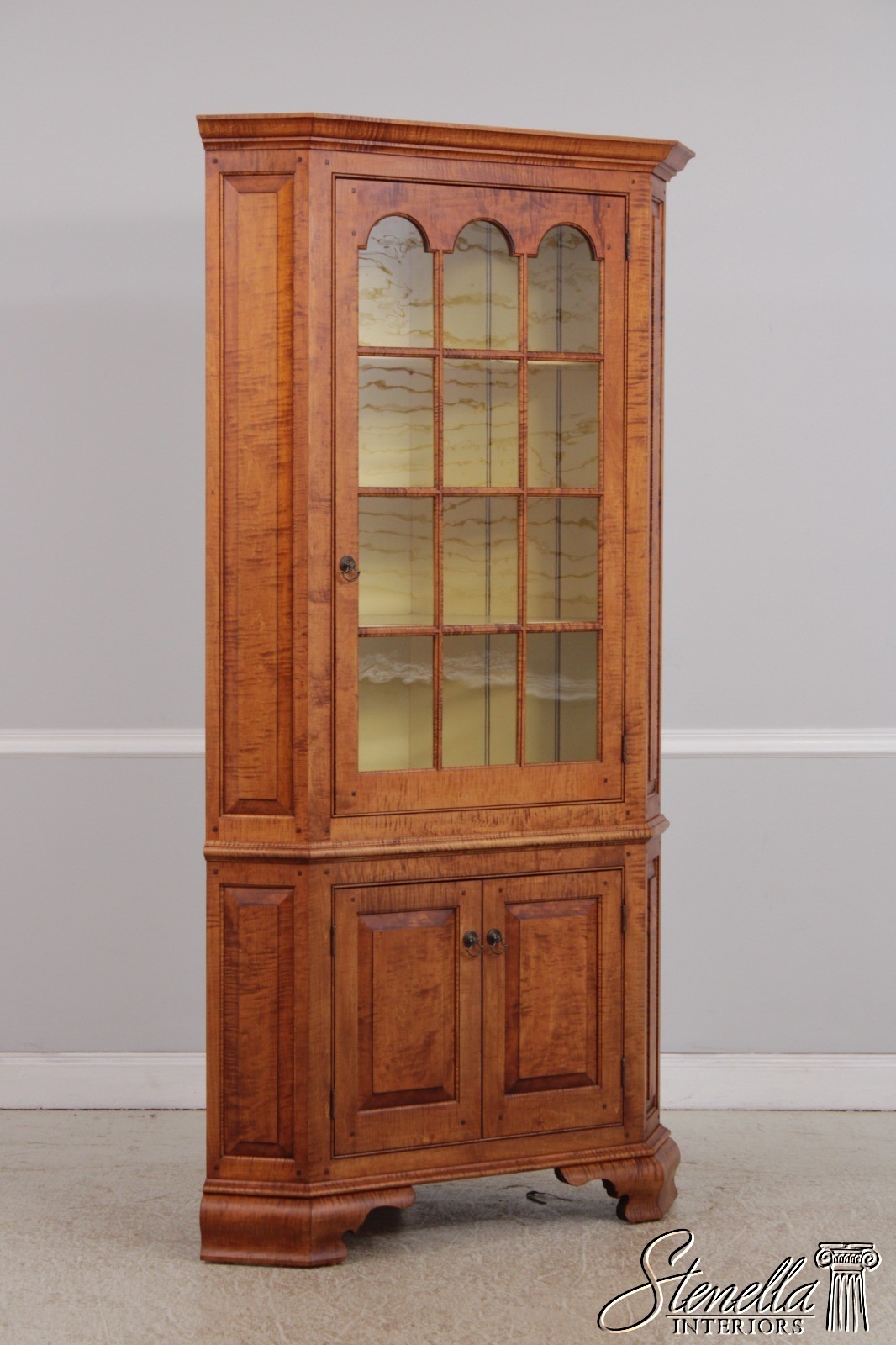 L72586: DAVID SMITH Tiger Maple 2 Piece Country Corner China Cabinet