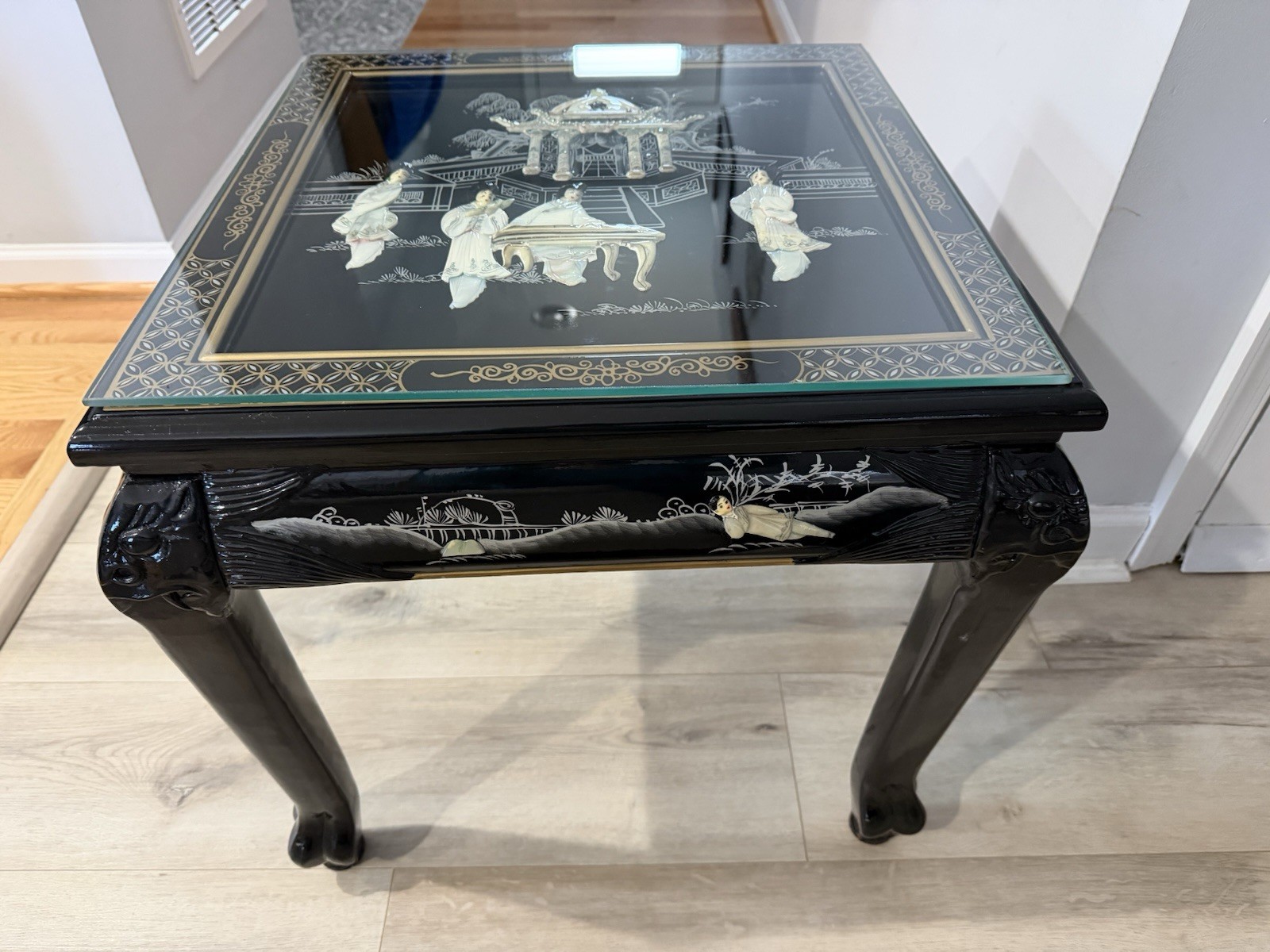Oriental Chinese Black Lacquer Mother Of Pearl Geish End Table With Glass Top