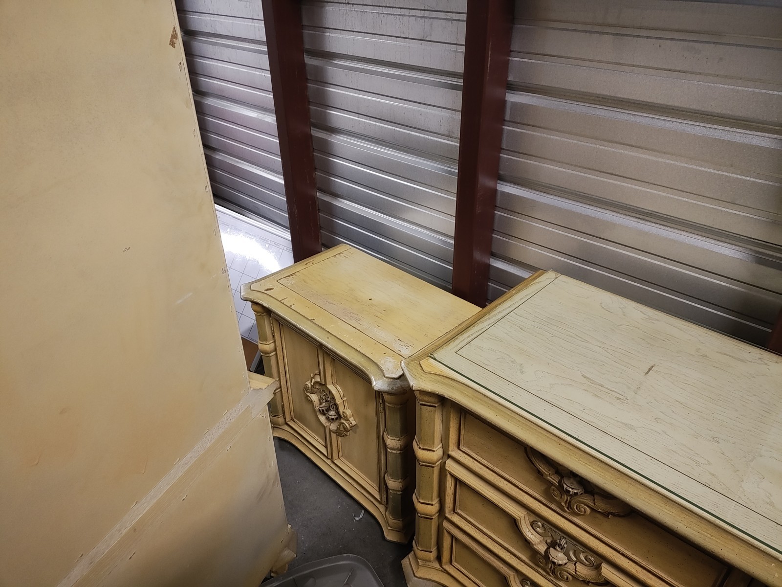 furniture used