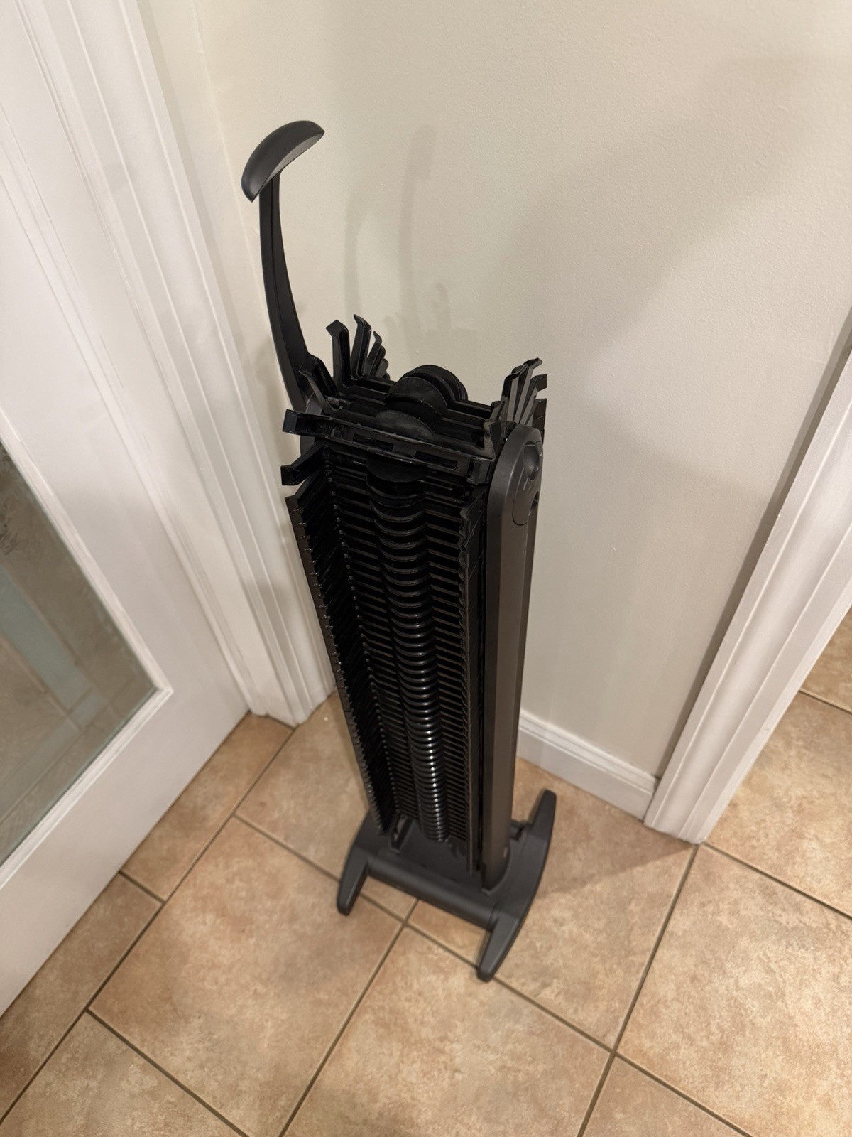 Sharper Image Power Tower 100 Motorized CD/DVD Storage Carousel Tower Black
