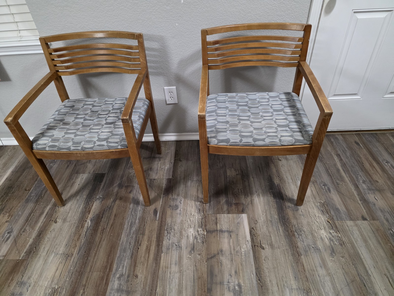 KnollStudio 1990 Set of 2 Wood Armchairs Gray Geometric Upholstered 20x22x32