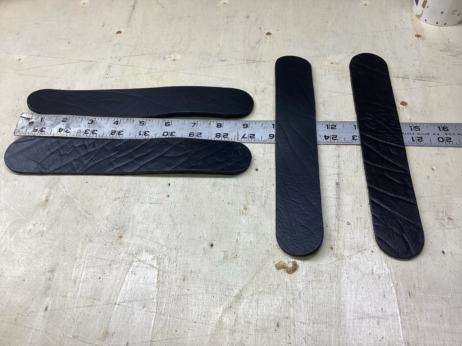 Economy Black 9 1/8 By 1 1/2 Inches ( 2 Pair) Trunk Handles