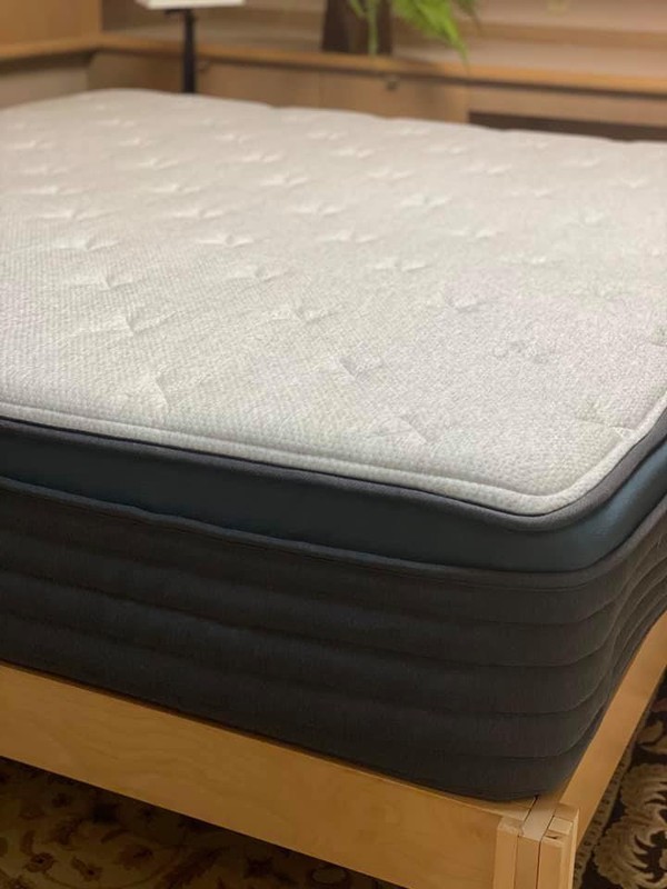 Helix Twilight Luxe Mattress (Queen Size) / FREE Delivery