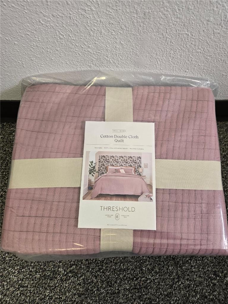 @= Theshold Cotton Double Cloth Quilt Reversible Cotton Fill 88″ x 92″ Washable