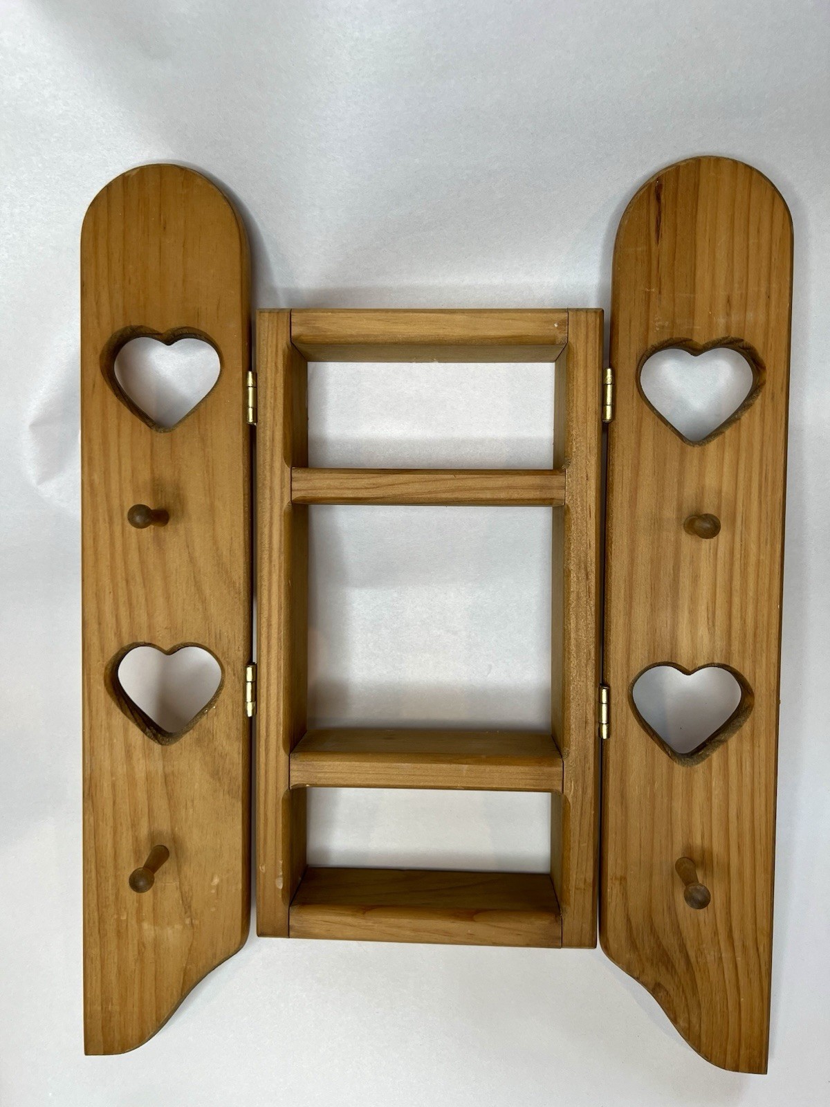Vintage 80s Wood Heart Cutout Wall Shelf 4 Peg Hanging Country Cottage Farmhouse