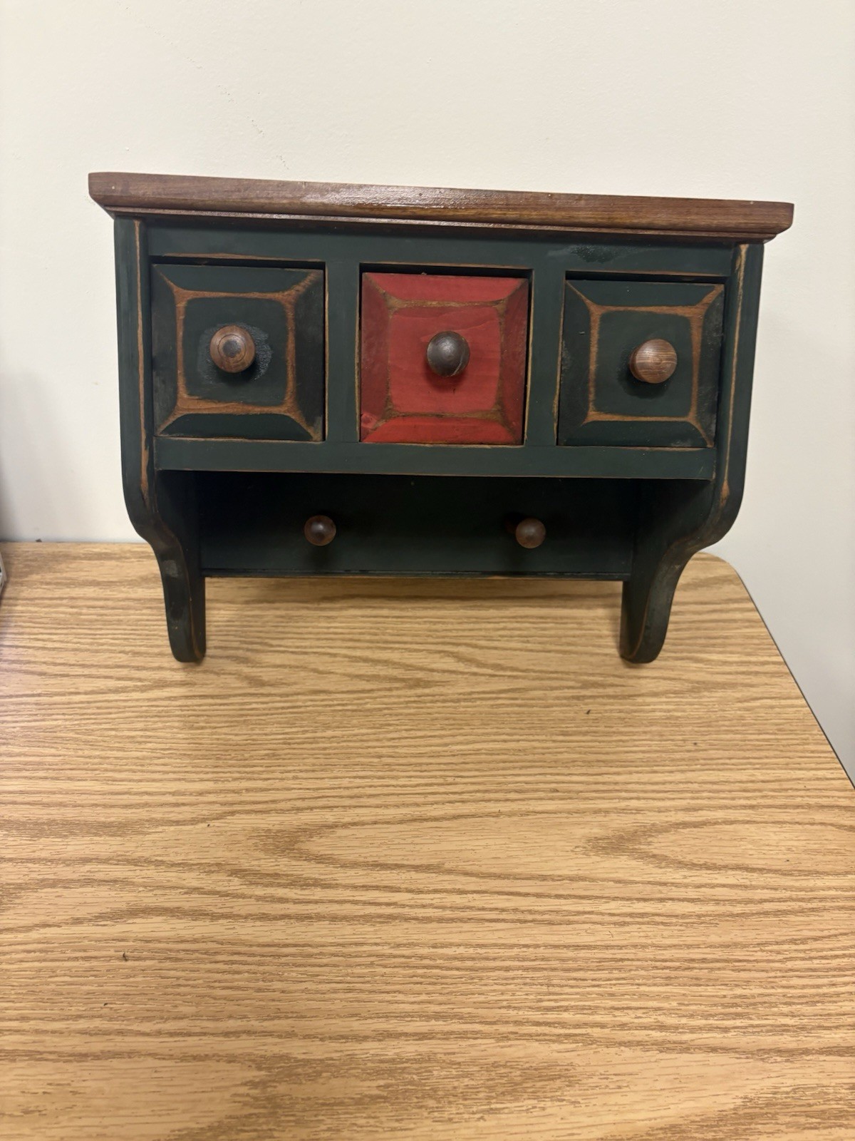 Vtg 1985 Handmade Country Farmhouse 3 Drawers & 2 Pegs Red & Green Pegs