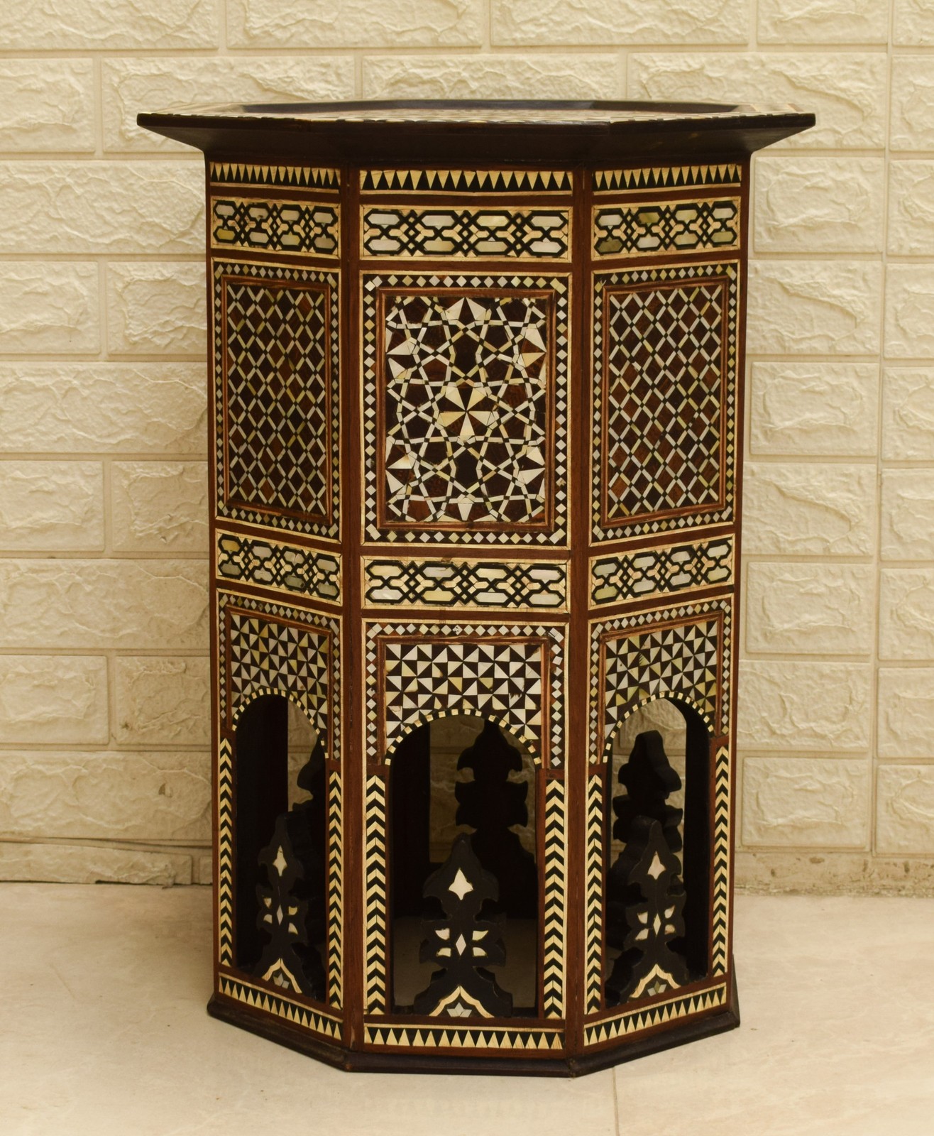 Handmade Moroccan 25″ Wood Side Table Mother of Pearl Inlay Coffee End Table