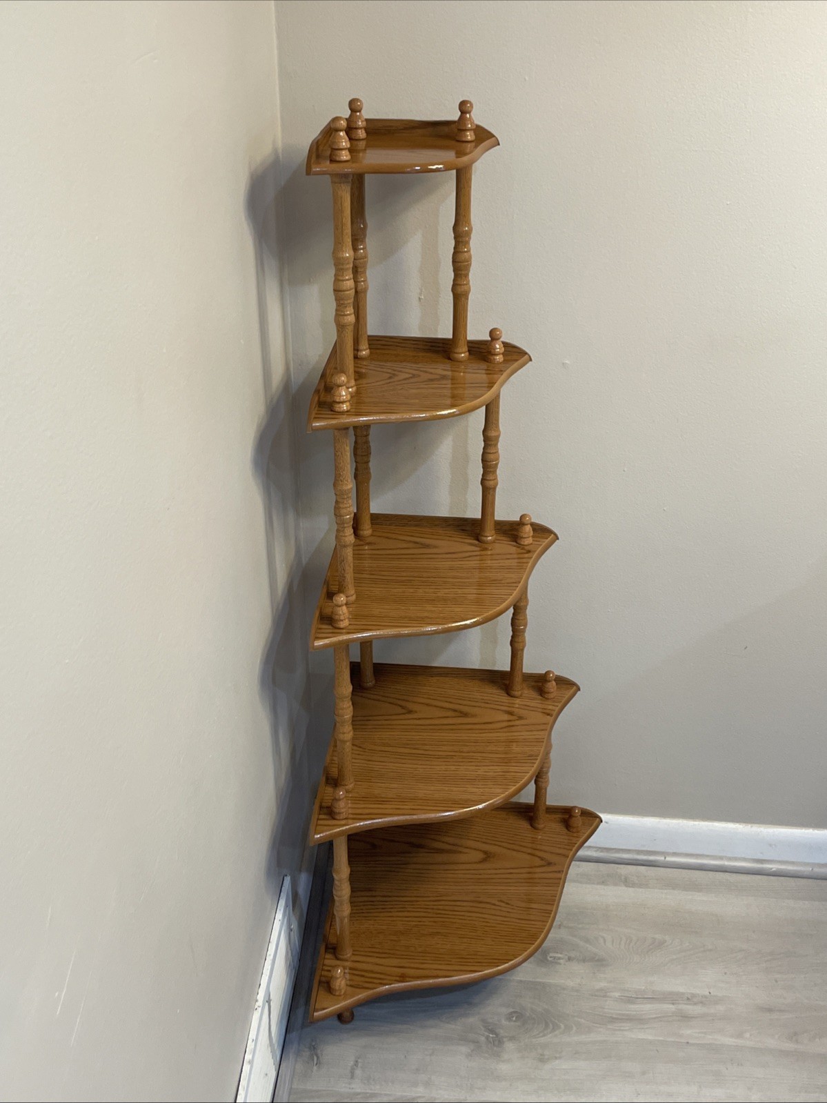 Vintage 5-Tier Oak Wood Corner Shelf Display Etagere Spindles Victorian Colonial