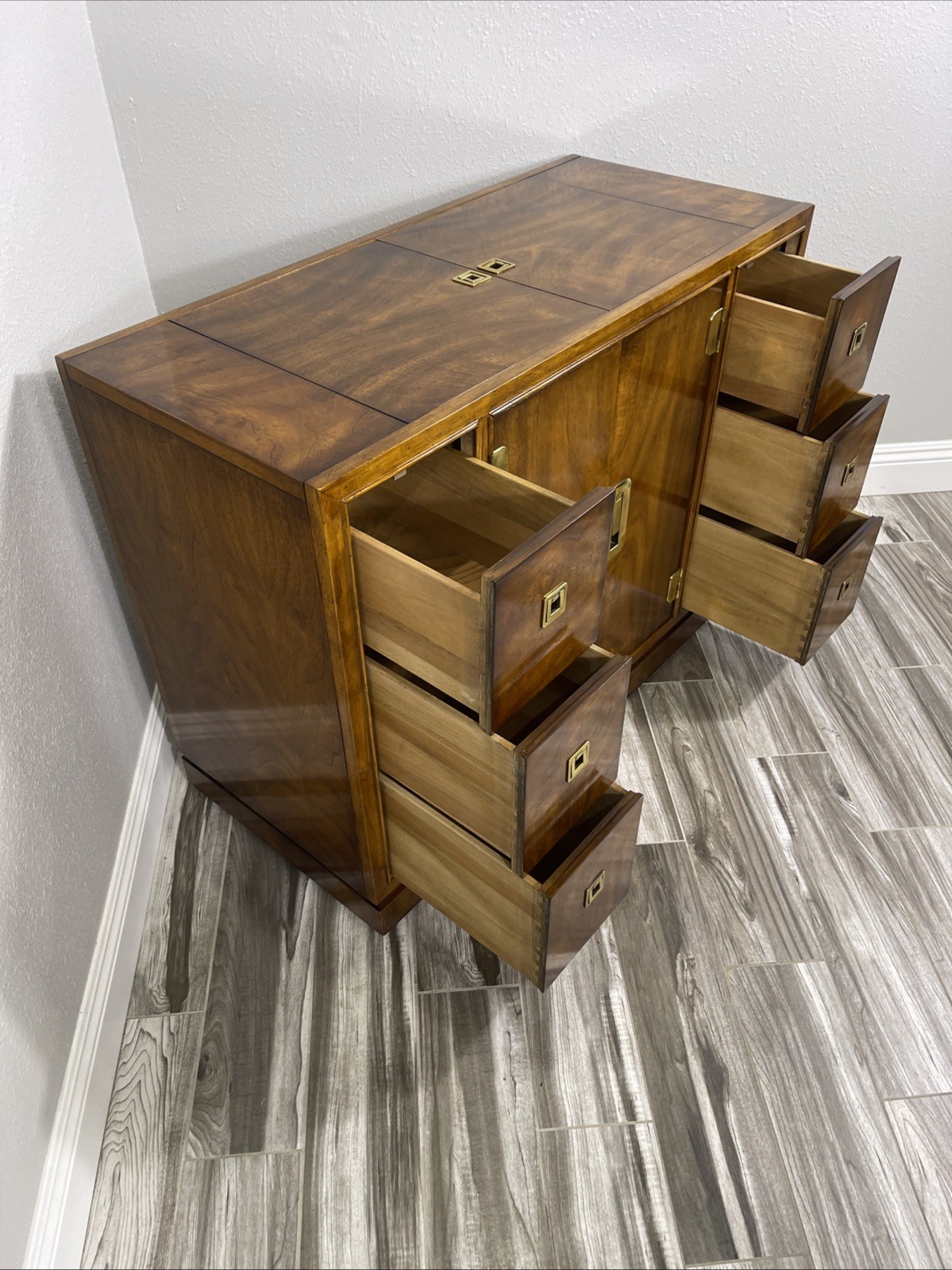 Drexel Heritage Dynasty Burlwood MCM Bar Cart/Buffet ON WHEELS