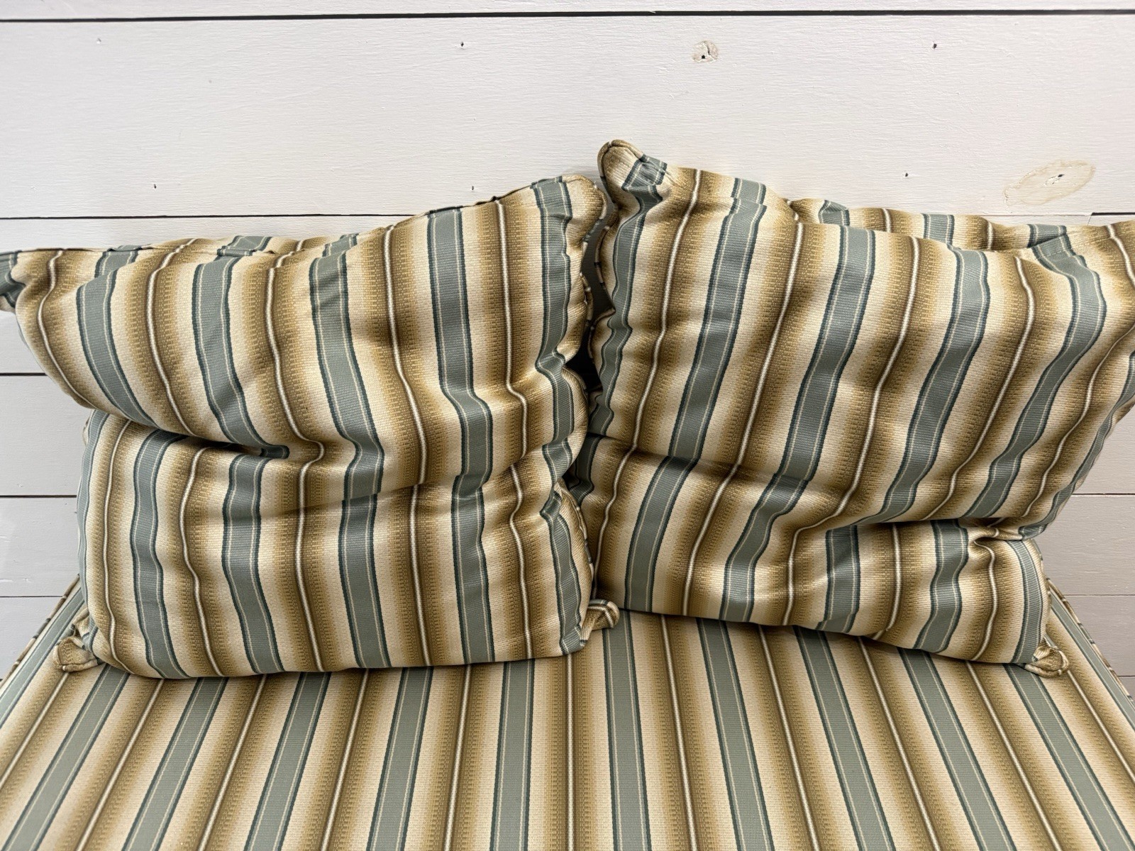 Ethan Allen Rolling Skirted Storage Ottoman Bench Foot Stool Striped & 2 Pillows