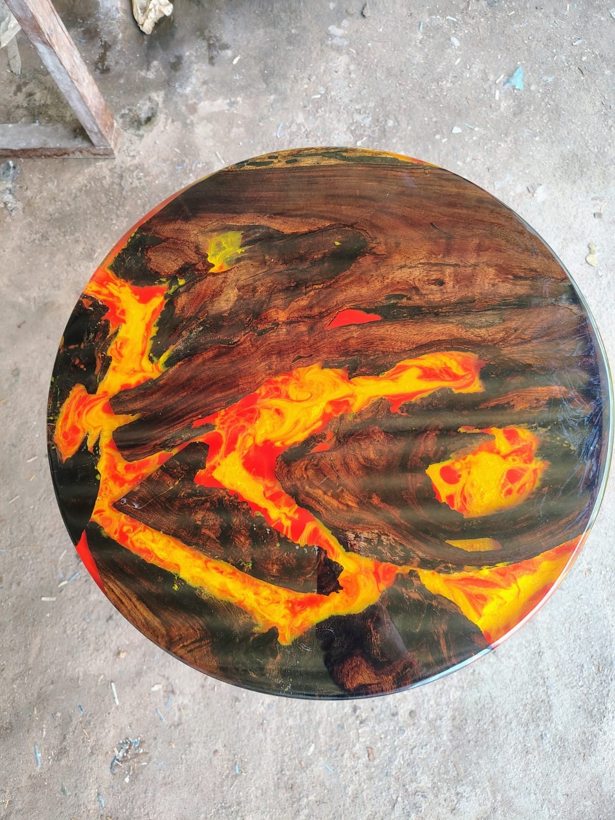18″ Epoxy Round Coffee Table | Live Edge Wood & Red-Yellow Epoxy Art Table