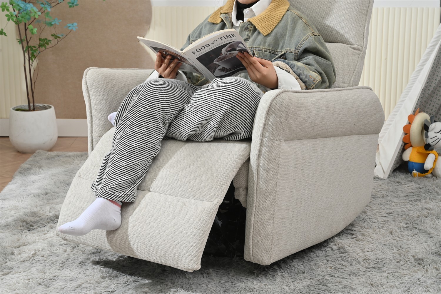 270° Power Swivel Rocker Recliner Chair Electric Nursery Glider Chair USB Fabric