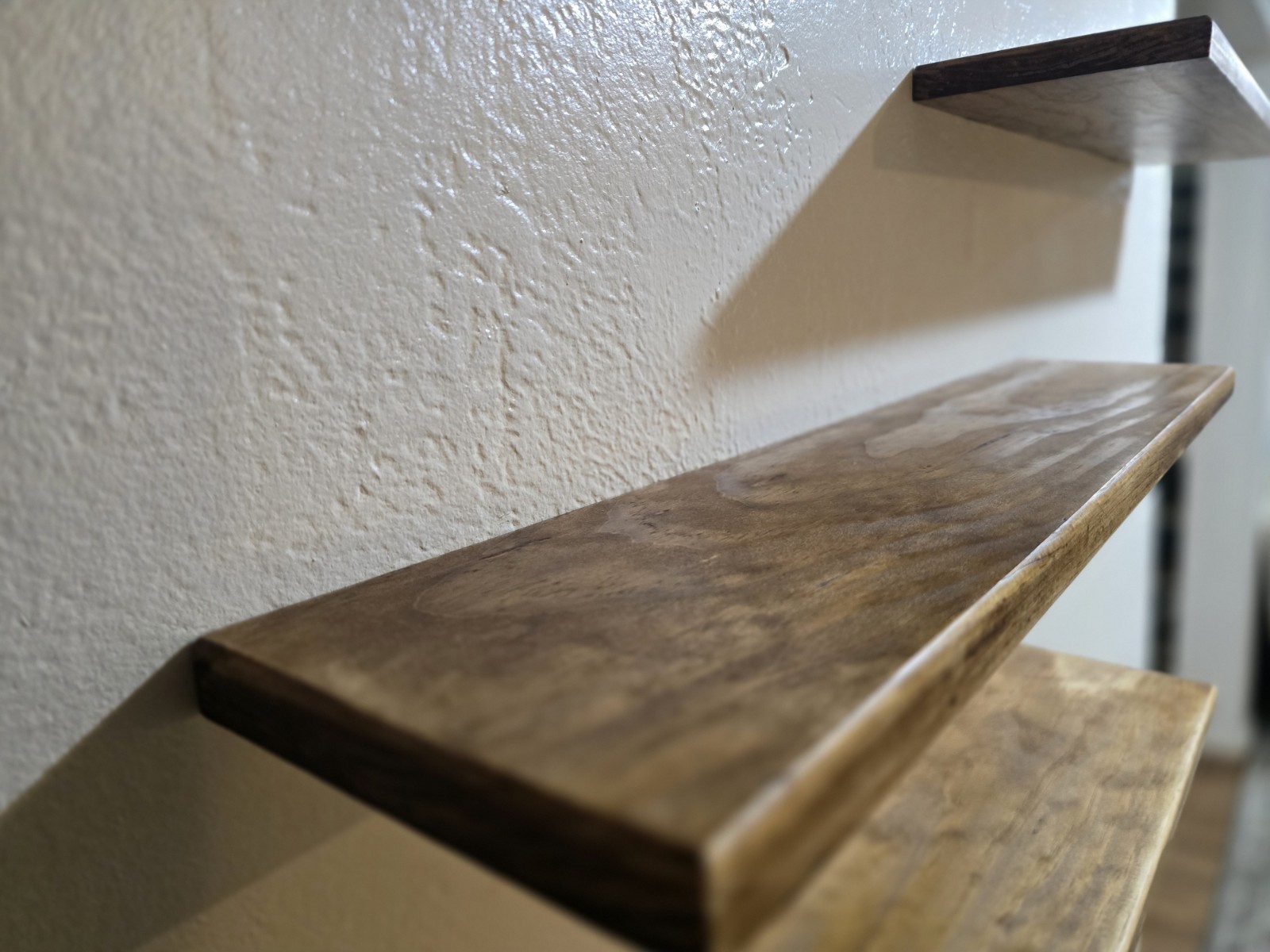 24″ HANDMADE Solid Pine| Floating Shelf |Early AMER. Stain| TUNG Oil Finish|