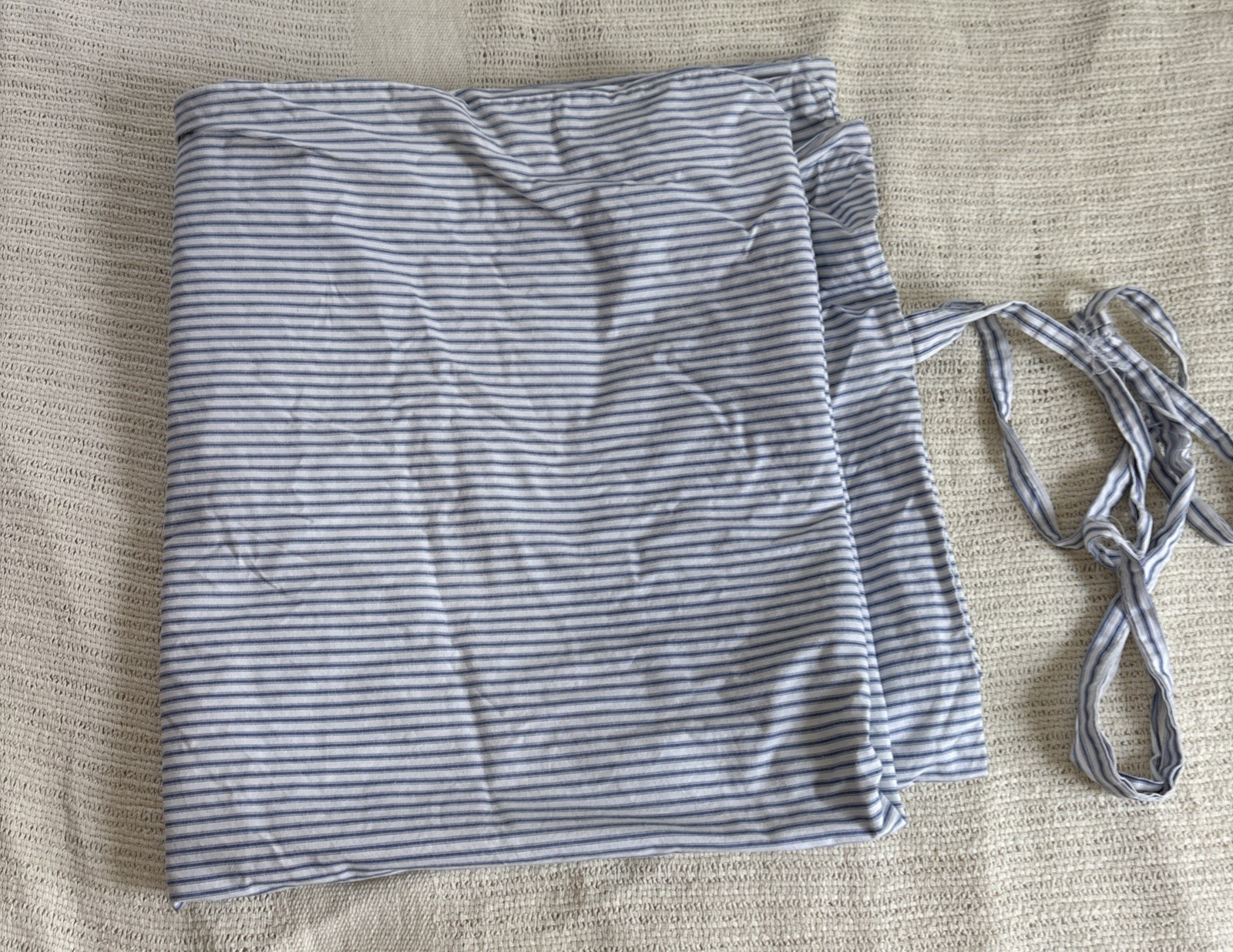 Blue White Striped Cushion Mattress Cover Zips 1 Tie Seam Separation 70″l x38″ w