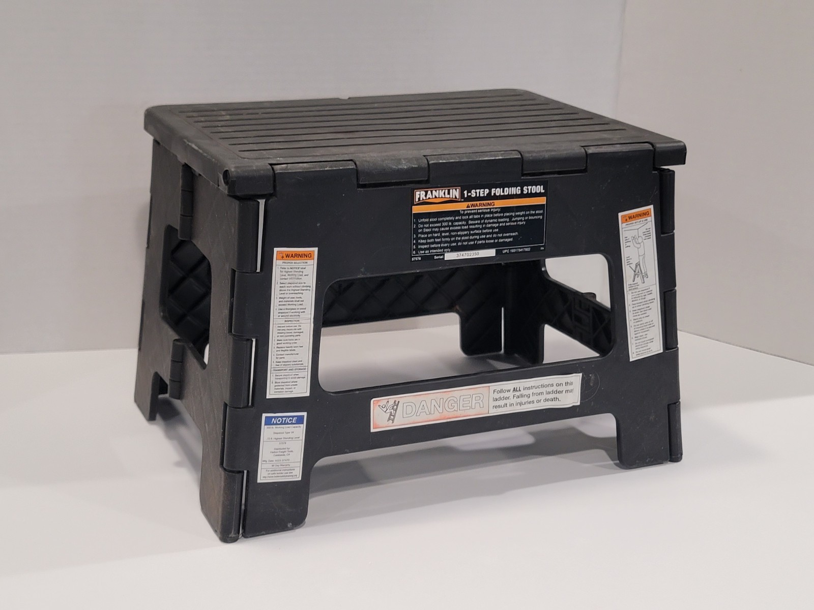 Folding Step Stool 8.5″ Tall, 300Lb Capacity Collapsible Stool Black